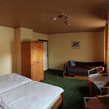 Gasthaus "Zur Linde" Harzgerode Luaran gambar