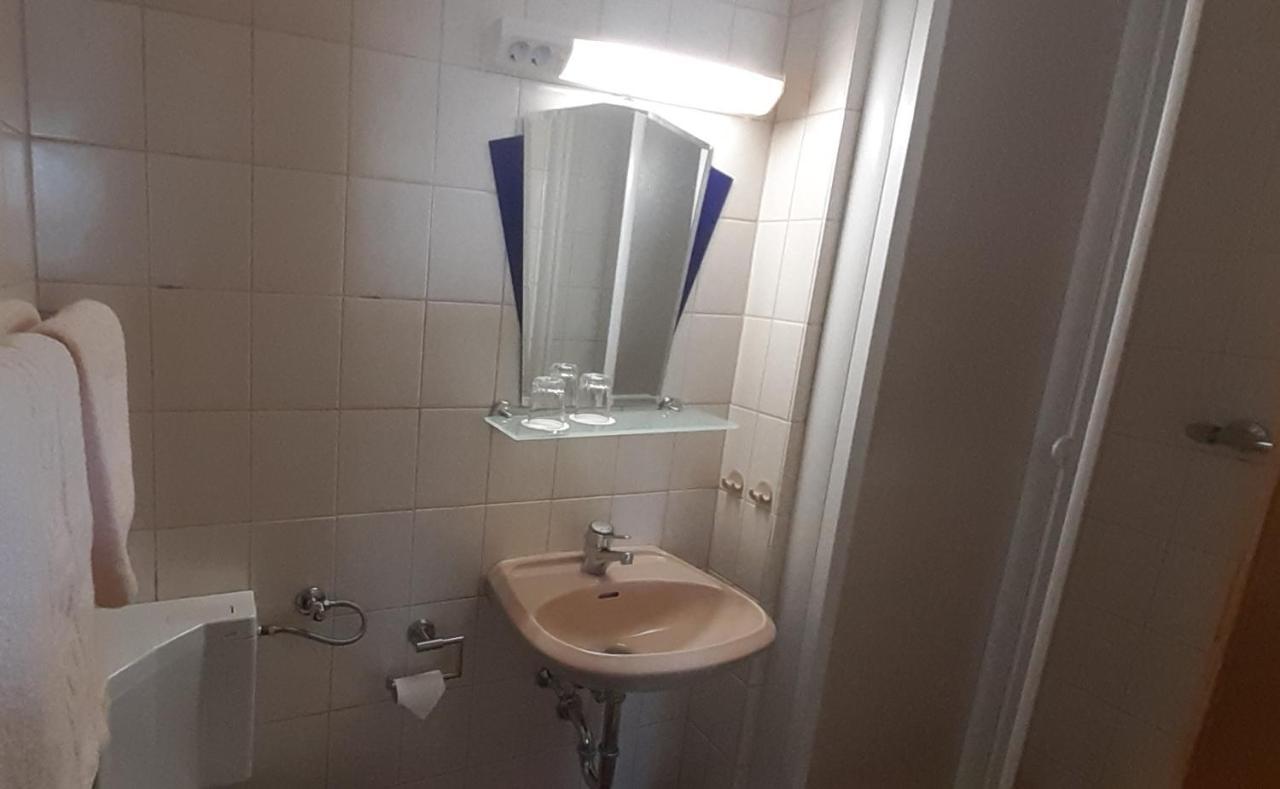 Gasthaus "Zur Linde" Harzgerode Luaran gambar